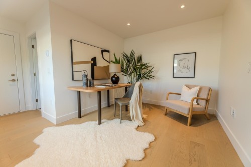 2-8483 16 Avenue, Burnaby, BC - Indoor