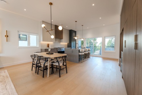 2-8483 16 Avenue, Burnaby, BC - Indoor