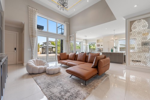 7160 Parry Street, Richmond, BC - Indoor Photo Showing Living Room