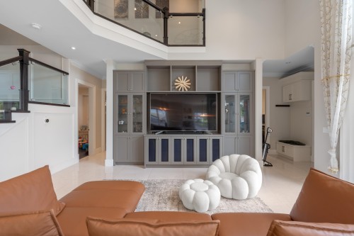 7160 Parry Street, Richmond, BC - Indoor