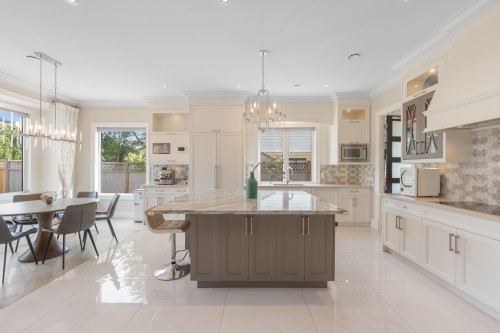 7160 Parry Street, Richmond, BC - Indoor
