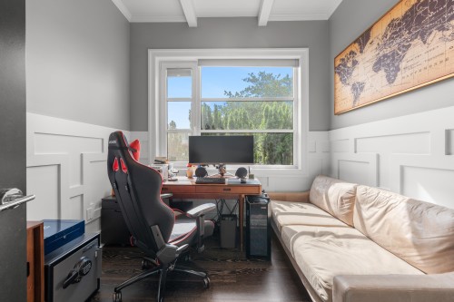 7160 Parry Street, Richmond, BC - Indoor Photo Showing Office
