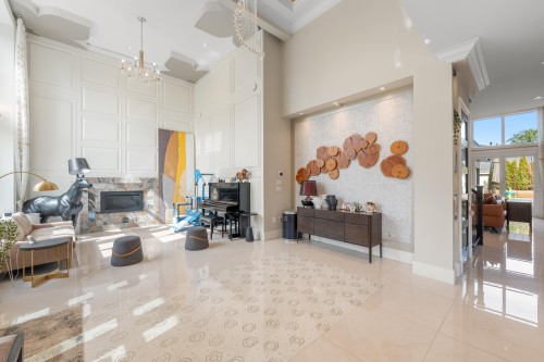 7160 Parry Street, Richmond, BC - Indoor