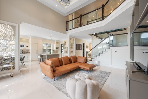 7160 Parry Street, Richmond, BC - Indoor Photo Showing Living Room