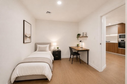 1113-6811 Pearson Way, Richmond, BC - Indoor Photo Showing Bedroom