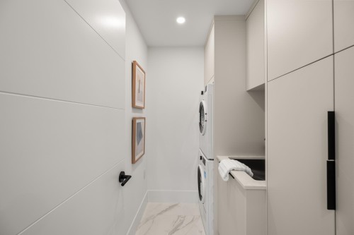 3430 Mons Drive, Vancouver, BC - Indoor Photo Showing Other Room