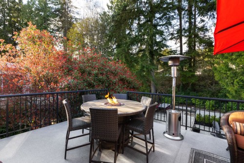 956 Belvista Crescent, North Vancouver, BC - Outdoor