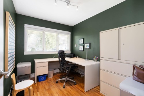956 Belvista Crescent, North Vancouver, BC - Indoor Photo Showing Office