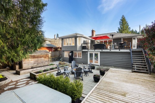 956 Belvista Crescent, North Vancouver, BC - Outdoor With Deck Patio Veranda