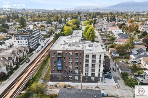 5085 Mchardy Street , Vancouver, BC V5R 0L7 5