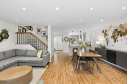 4715 Hoskins Road  North Vancouver, BC V7K 2R3