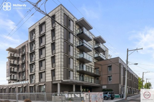 5085 Mchardy Street , Vancouver, BC V5R 0L7 4
