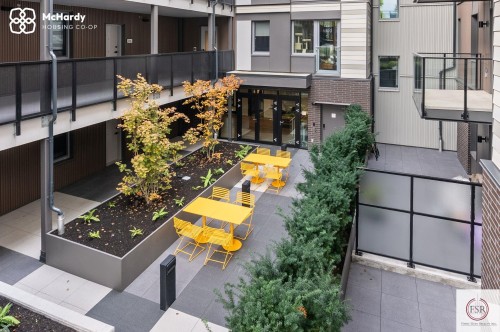 5085 Mchardy Street , Vancouver, BC V5R 0L7 5