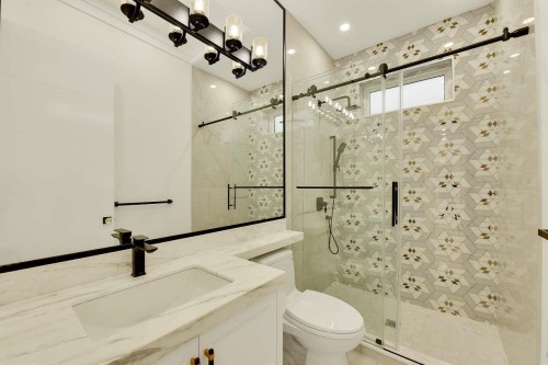 10660 Roselea Crescent, Richmond, BC - Indoor Photo Showing Bathroom