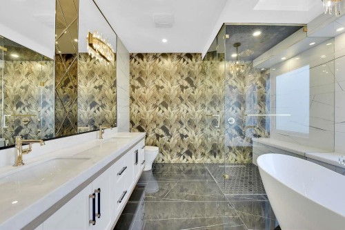 10660 Roselea Crescent, Richmond, BC - Indoor Photo Showing Bathroom