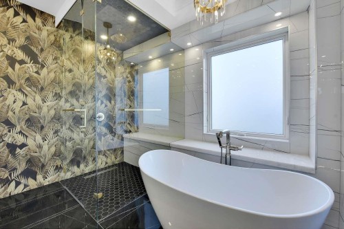 10660 Roselea Crescent, Richmond, BC - Indoor Photo Showing Bathroom