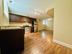 2895 Edgemont Boulevard North Vancouver, BC V7R 2N3