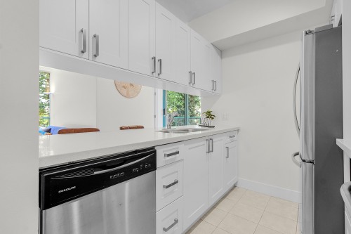 302-8871 Lansdowne Road  Richmond, BC V6X 3X8