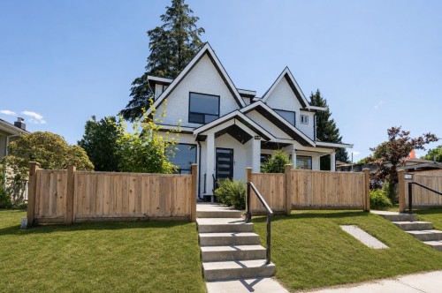 1-122 Eighth Avenue, New Westminster, BC - Outdoor