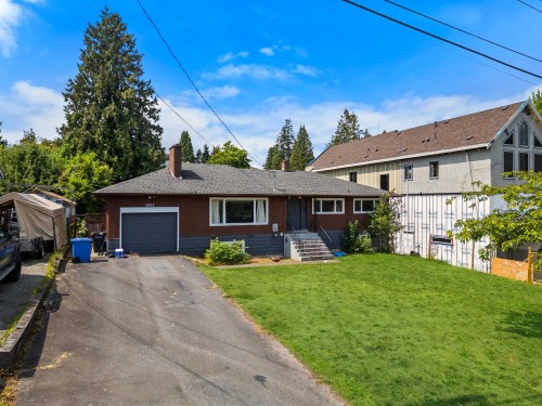 5987 Malvern Avenue, Burnaby, BC - Outdoor With Facade