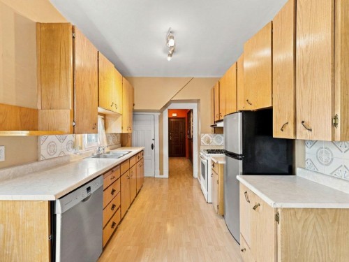 3606 Carolina Street, Vancouver, BC - Indoor Photo Showing Kitchen With Double Sink