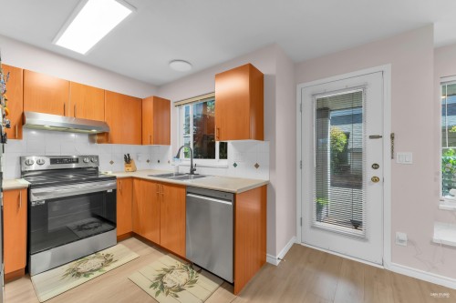 5-7360 Gilbert Road, Richmond, BC - Indoor Photo Showing Kitchen With Double Sink