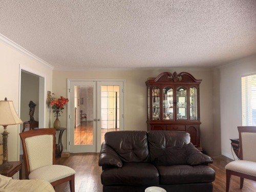1560 Vinson Creek, West Vancouver, BC - Indoor Photo Showing Living Room