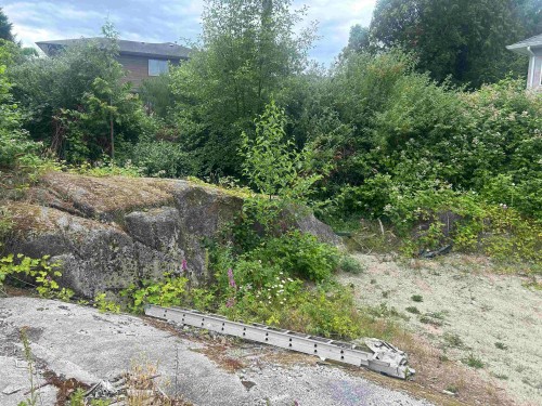 5785 Trail Avenue, Sechelt, BC 