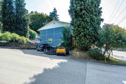 305 Marathon Court  Coquitlam, BC V3K 4Z4