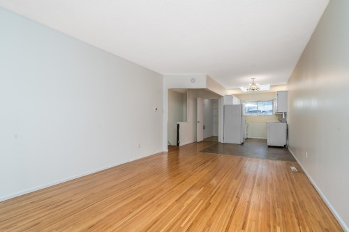 305 Marathon Court, Coquitlam, BC - Indoor Photo Showing Other Room
