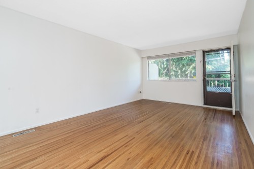 305 Marathon Court, Coquitlam, BC - Indoor Photo Showing Other Room