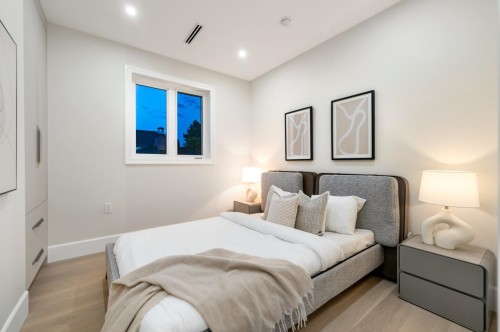 2078 57Th Avenue W, Vancouver, BC - Indoor Photo Showing Bedroom