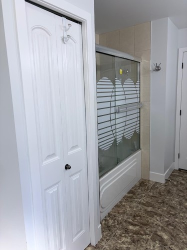 8068 11Th Avenue, Burnaby, BC - Indoor Photo Showing Other Room