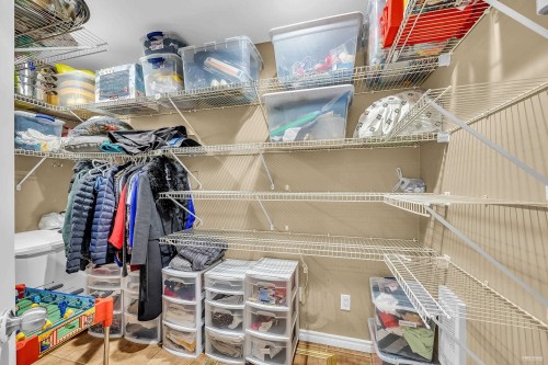 22938 Fuller Avenue, Maple Ridge, BC - Indoor With Storage