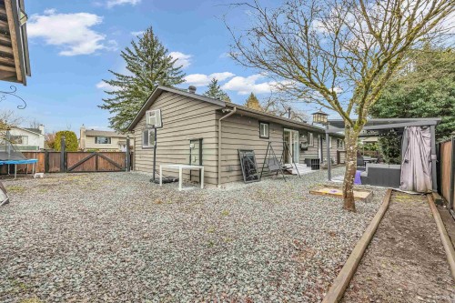 22938 Fuller Avenue, Maple Ridge, BC - Outdoor