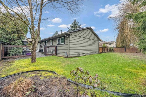 22938 Fuller Avenue, Maple Ridge, BC - Outdoor