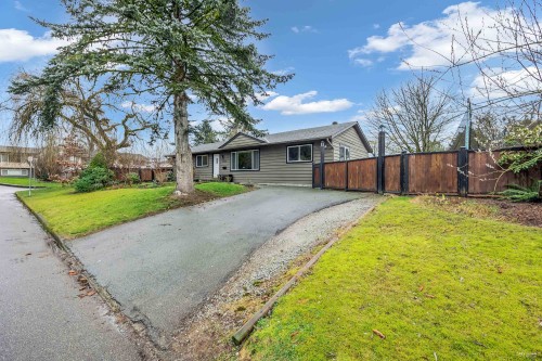 22938 Fuller Avenue, Maple Ridge, BC - Outdoor