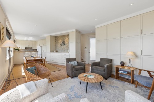 2621 Bellevue Avenue, West Vancouver, BC - Indoor Photo Showing Living Room