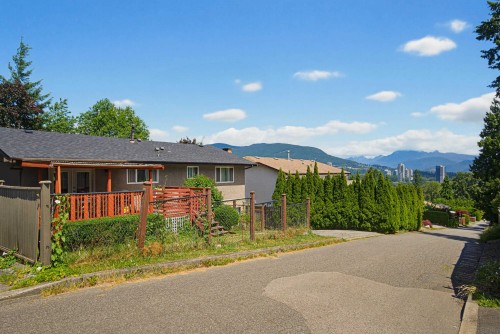 3204 Mariner Way, Coquitlam, BC - Outdoor With Deck Patio Veranda
