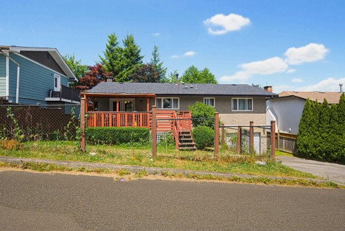 3204 Mariner Way, Coquitlam, BC - Outdoor With Deck Patio Veranda