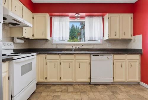 3204 Mariner Way, Coquitlam, BC - Indoor Photo Showing Dining Room