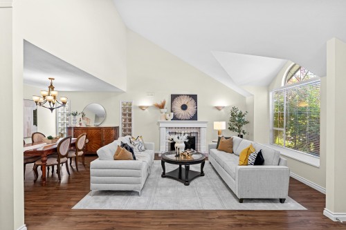 12051 Imperial Drive, Richmond, BC - Indoor Photo Showing Living Room With Fireplace