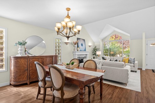 12051 Imperial Drive, Richmond, BC - Indoor Photo Showing Other Room