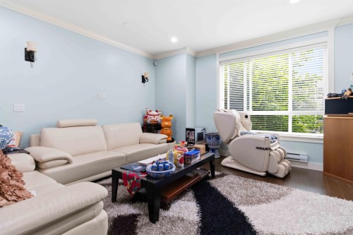 5-9391 Alberta Road, Richmond, BC - Indoor Photo Showing Living Room