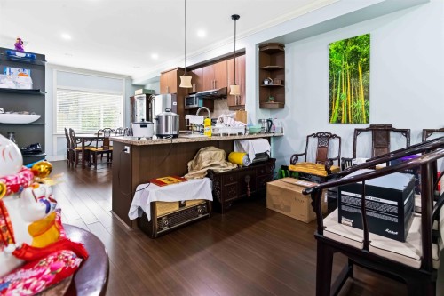 5-9391 Alberta Road, Richmond, BC - Indoor