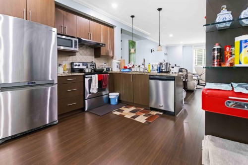 5-9391 Alberta Road, Richmond, BC - Indoor Photo Showing Kitchen