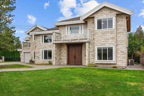 9200 Saunders Road, Richmond, BC - Outdoor With Facade