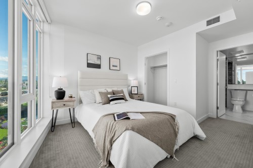 602-7683 Park Crescent, Burnaby, BC - Indoor Photo Showing Bedroom