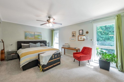 2-5600 Ladner Trunk Road, Delta, BC - Indoor Photo Showing Bedroom