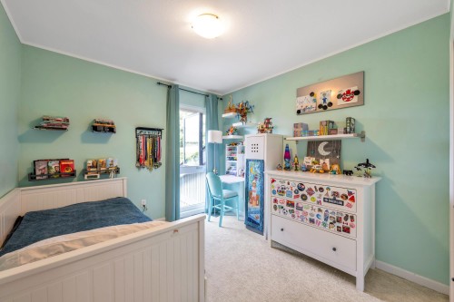 2-5600 Ladner Trunk Road, Delta, BC - Indoor Photo Showing Bedroom